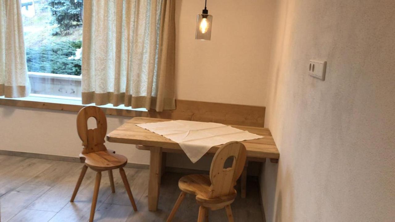Birklstueberl Restaurant Und Appartement Зеефелд в Тирол Екстериор снимка