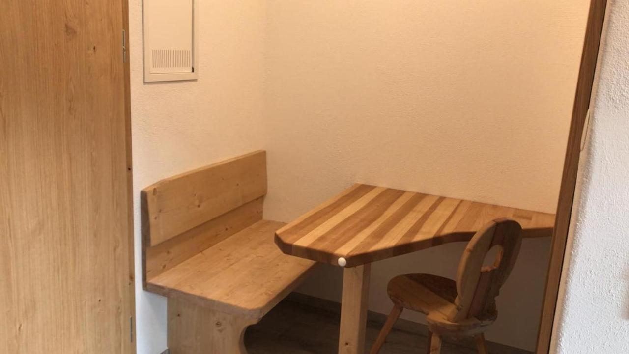 Birklstueberl Restaurant Und Appartement Зеефелд в Тирол Екстериор снимка